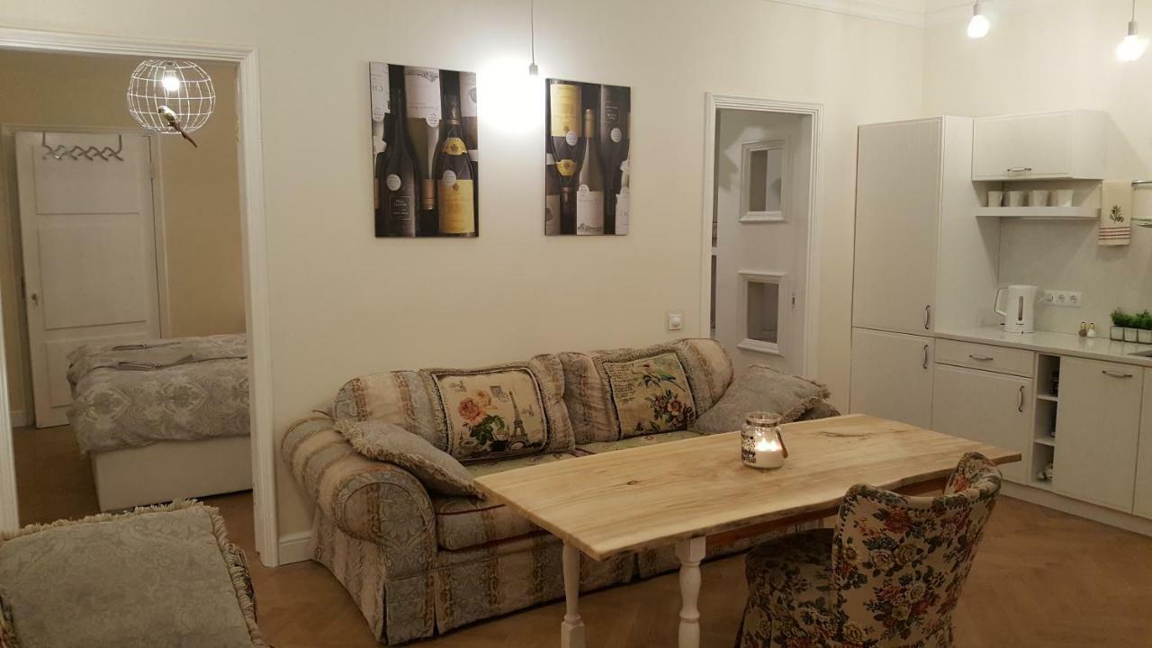 Modern History Apartment Tallinn Eksteriør billede