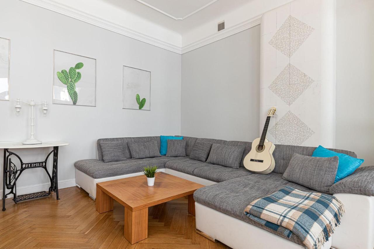 Modern History Apartment Tallinn Eksteriør billede